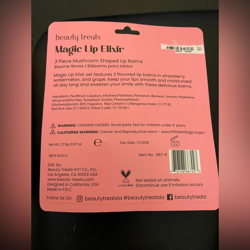 🍄HOST PICK🍄Magic Lip Elixer Mushroom Figural Lip Balm Set, NWT - Picture 2 of 3